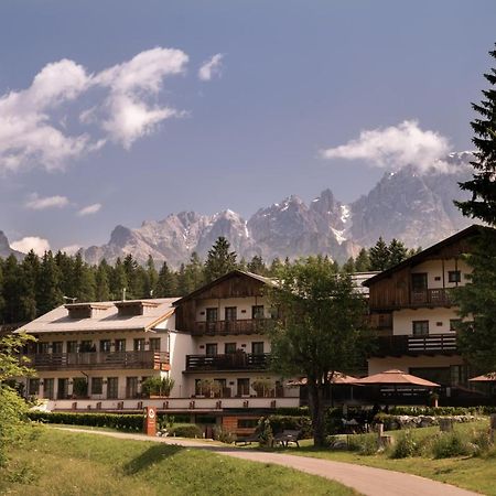 Rosapetra Spa Resort - Small Luxury Hotels Of The World Кортина-д'Ампеццо Экстерьер фото