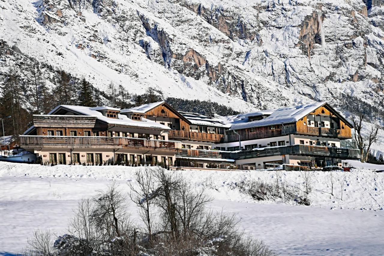 Rosapetra Spa Resort - Small Luxury Hotels Of The World Кортина-д'Ампеццо Экстерьер фото