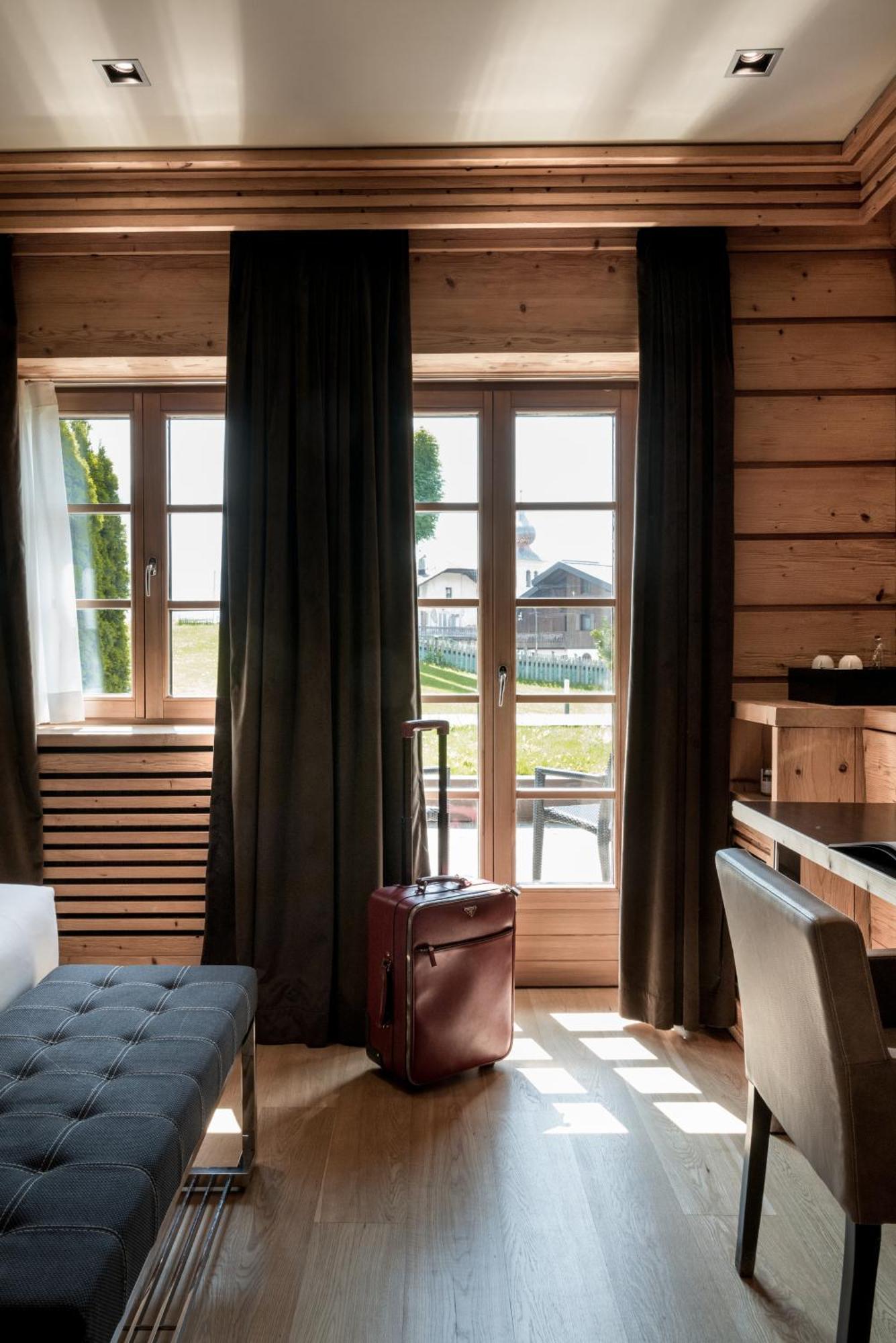 Rosapetra Spa Resort - Small Luxury Hotels Of The World Кортина-д'Ампеццо Экстерьер фото