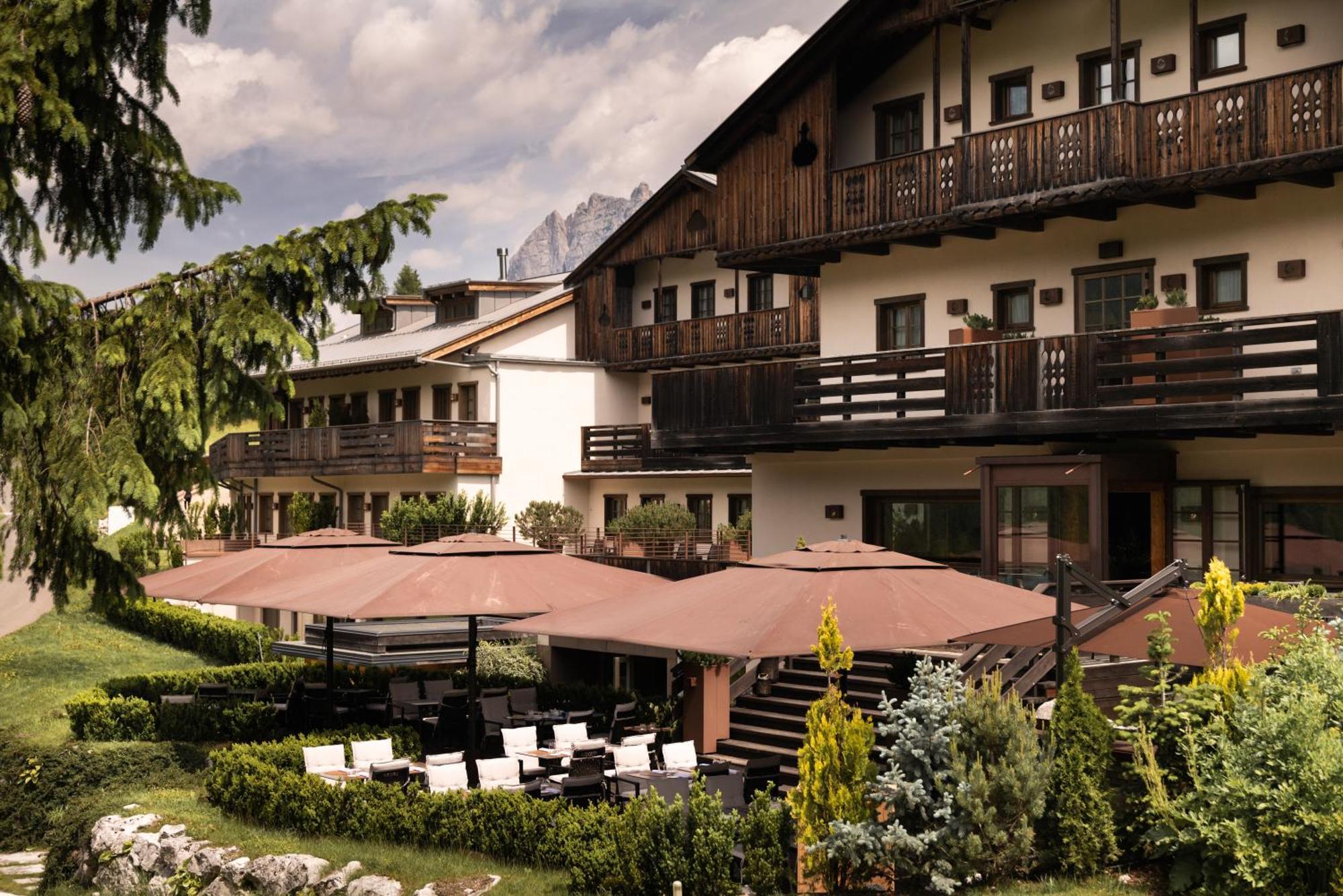 Rosapetra Spa Resort - Small Luxury Hotels Of The World Кортина-д'Ампеццо Экстерьер фото