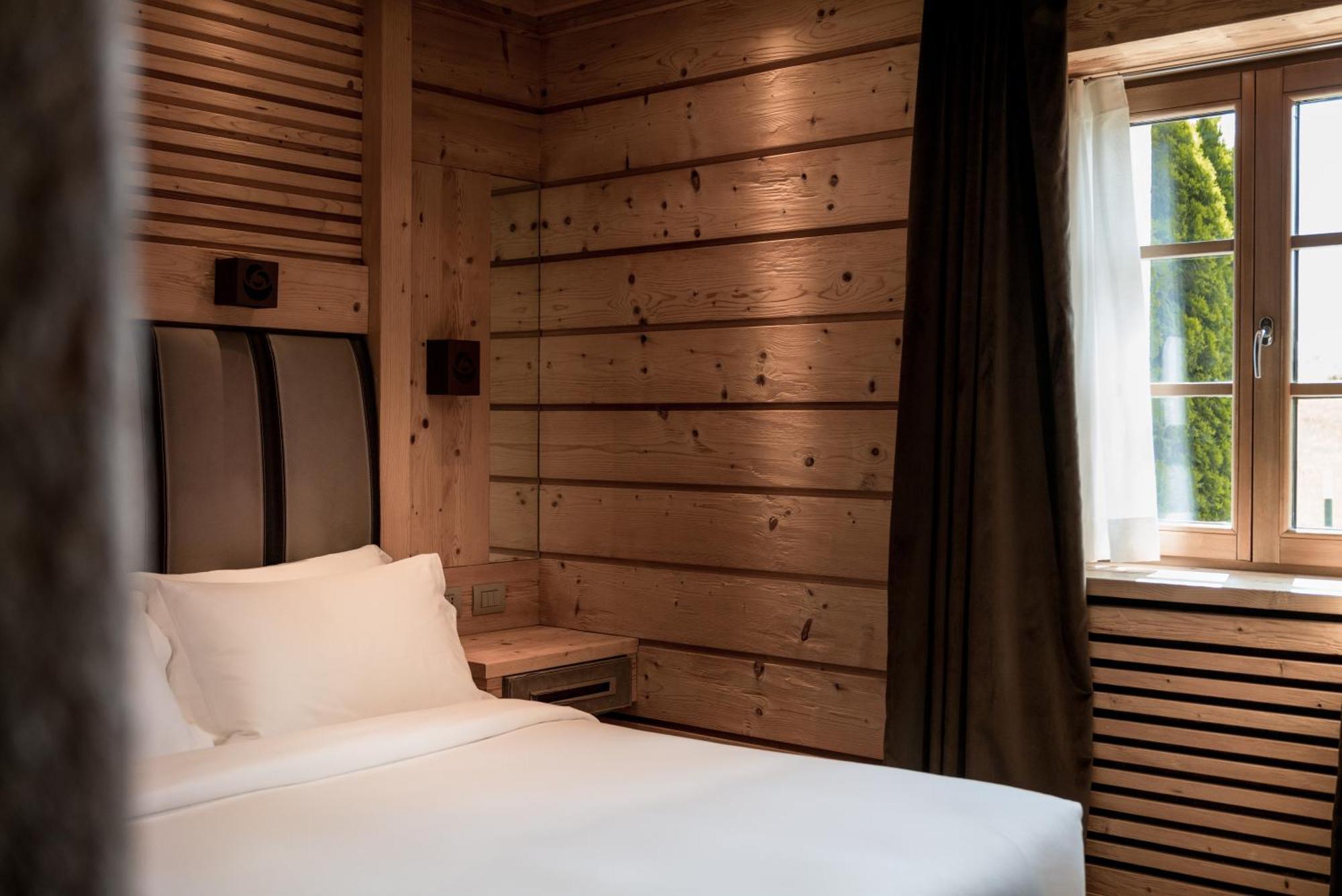 Rosapetra Spa Resort - Small Luxury Hotels Of The World Кортина-д'Ампеццо Экстерьер фото